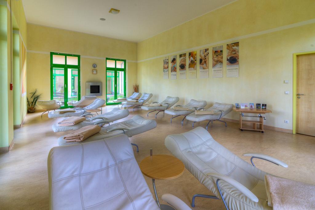 Sport- & Vital-Resort Neuer Hennings Hof แพร์เลอแบร์ก ภายนอก รูปภาพ